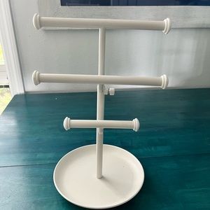 3 tier jewelry holder